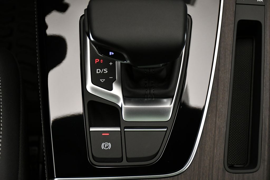2025 Audi Q5  32