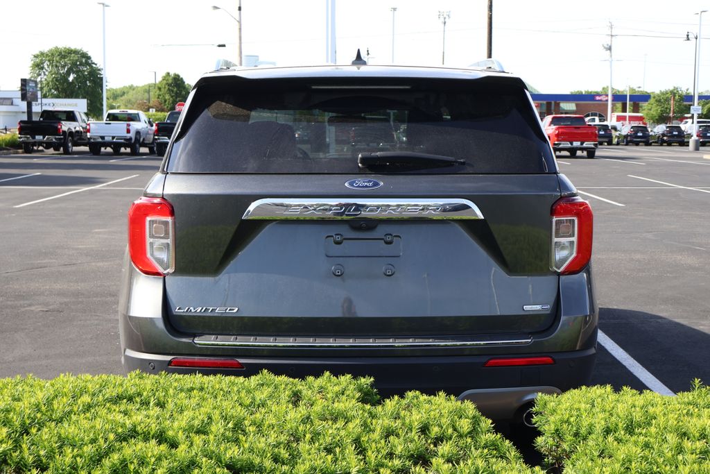 2020 Ford Explorer Limited 9