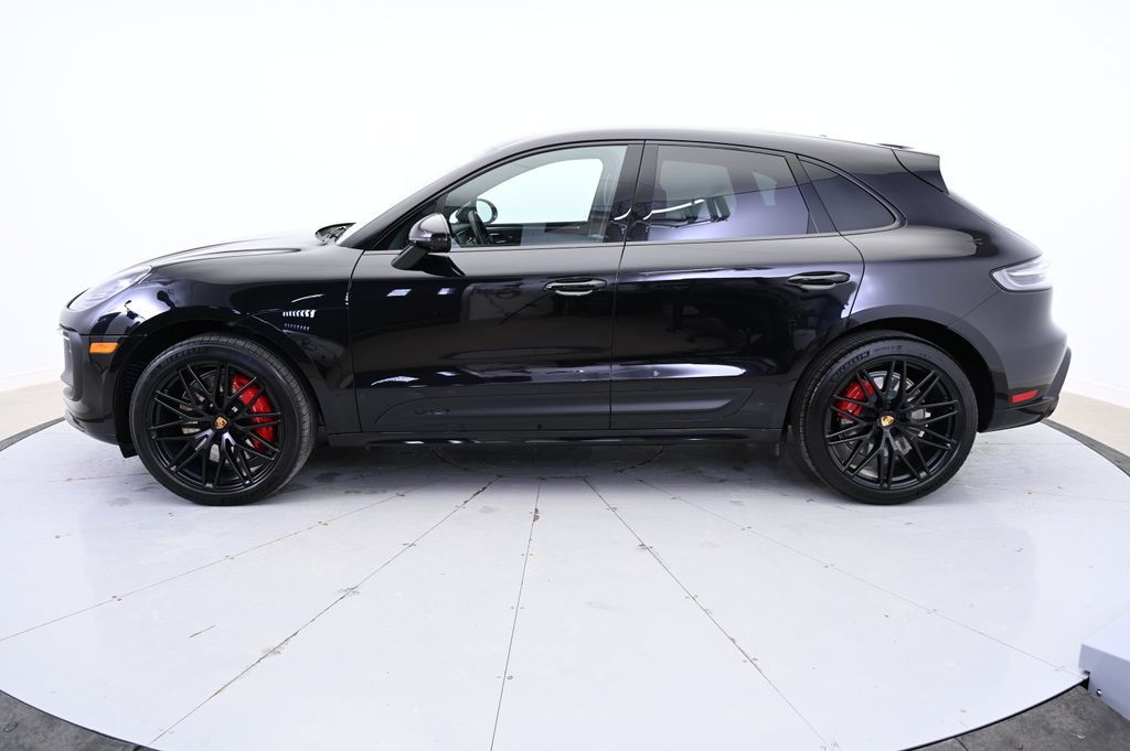 2022 Porsche Macan GTS 2