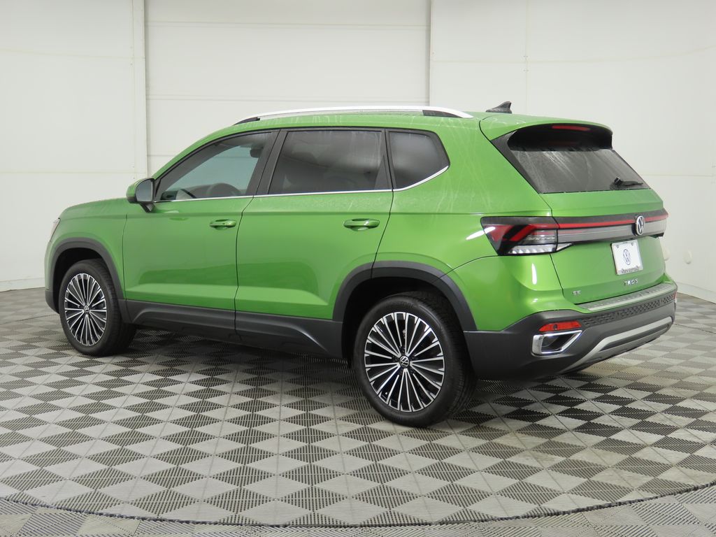 Thumbnail: 2025 Volkswagen Taos - 7