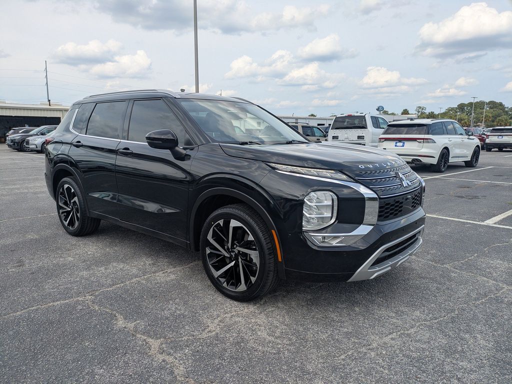 2022 Mitsubishi Outlander SEL Special Edition 2WD