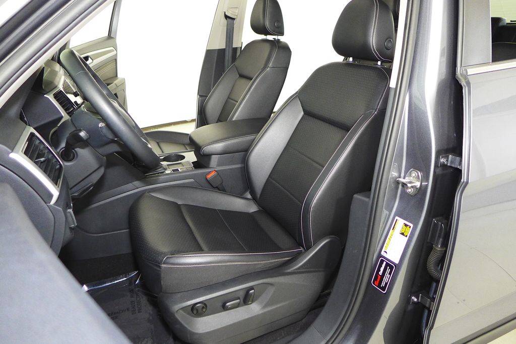 Thumbnail: 2022 Volkswagen Atlas - 23