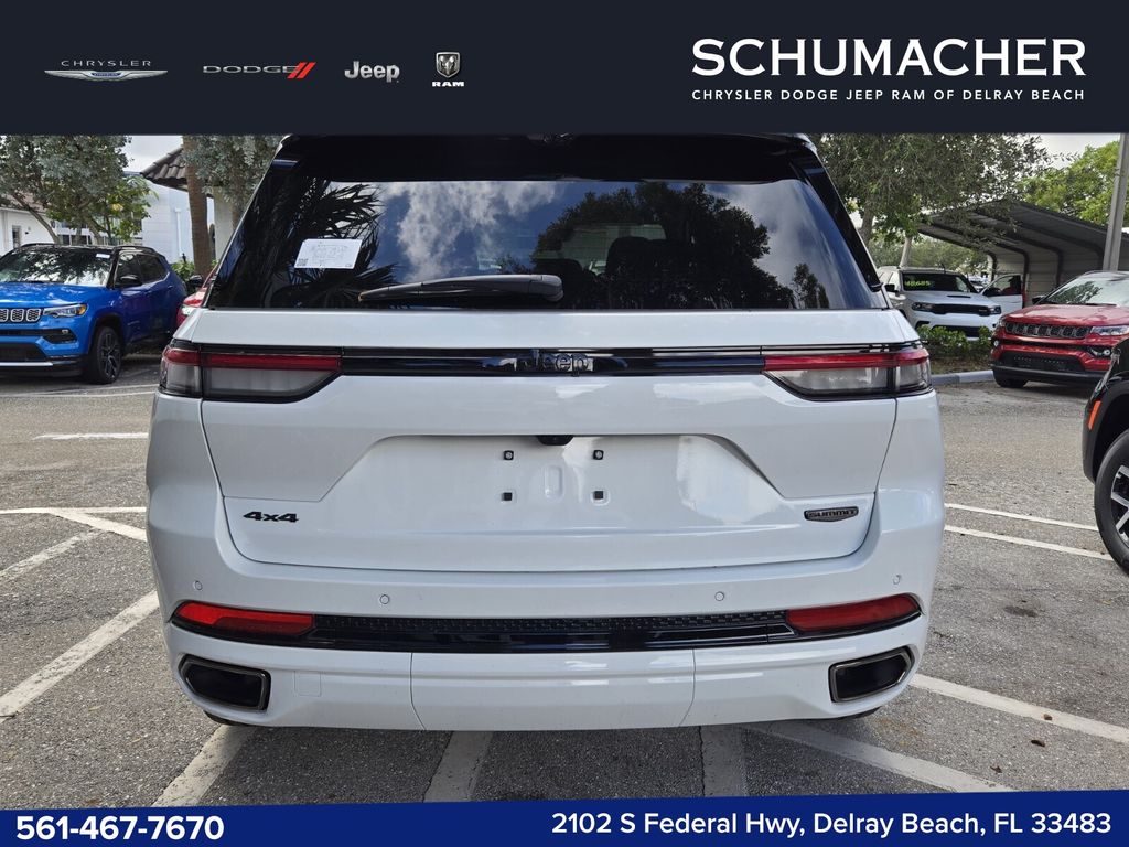 new 2025 Jeep Grand Cherokee car, priced at $64,075
