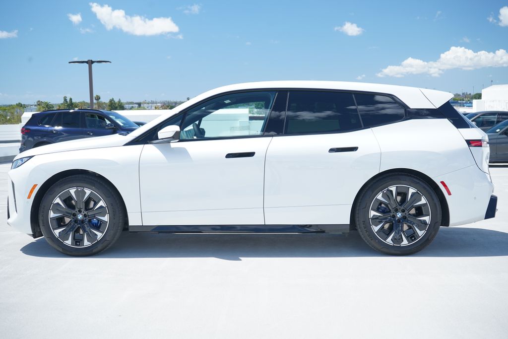 Thumbnail: 2026 BMW iX - 4