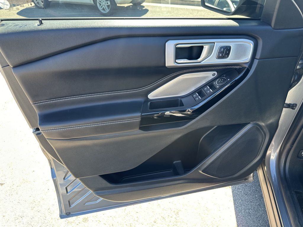 Used Car 2021 Ford Explorer  St For Sale Under $35,000 In Austin, Texas