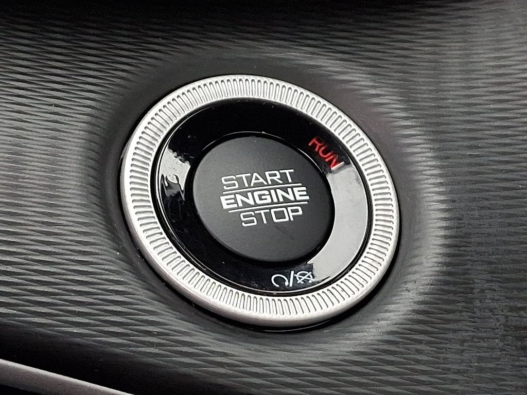 Thumbnail: 2023 Jeep Grand Cherokee - 23