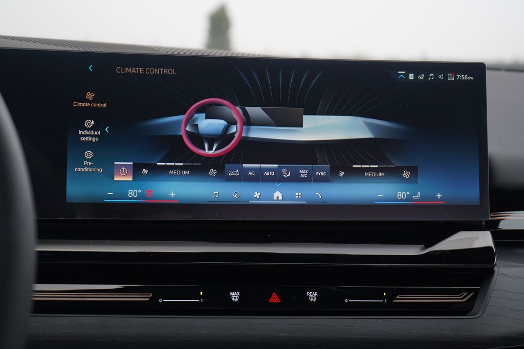 Thumbnail: 2026 BMW 5 Series - 18