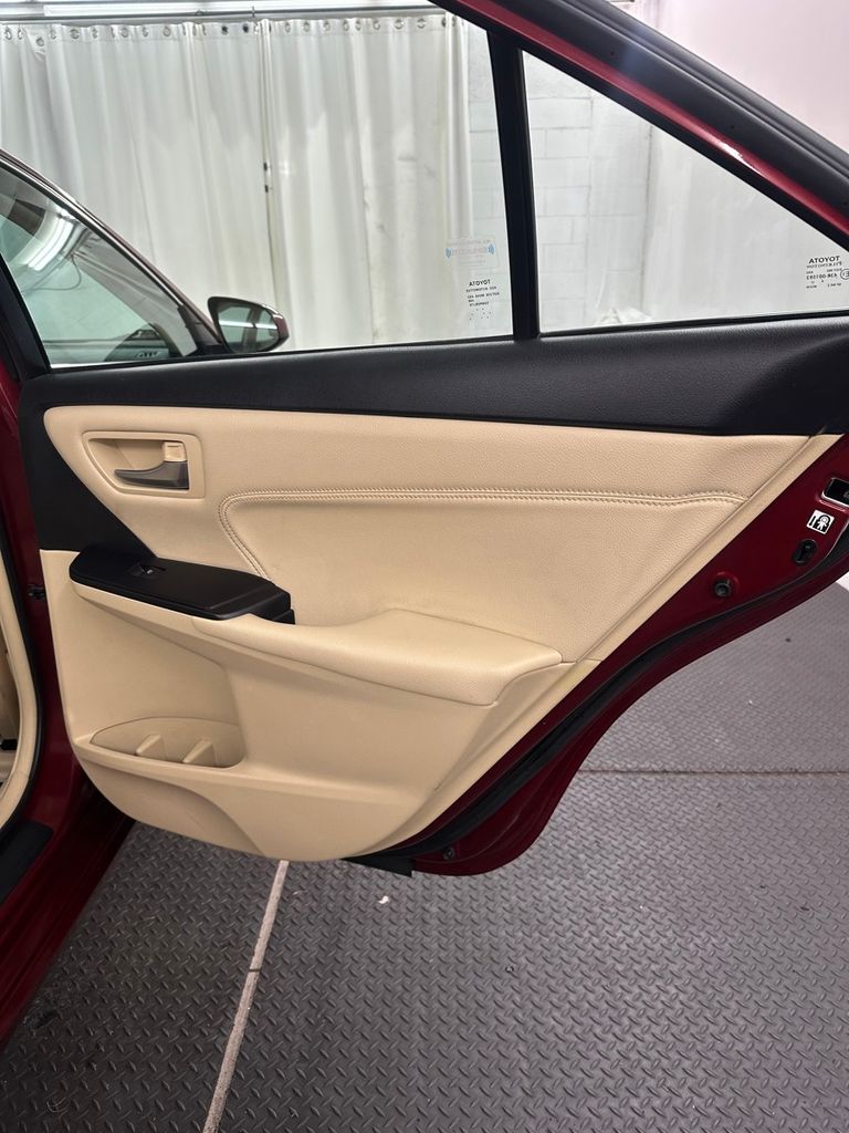 used 2017 Toyota Camry Hybrid car, priced at $12,985