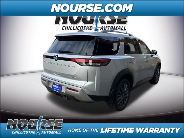 2025 Nissan Pathfinder SL photo
