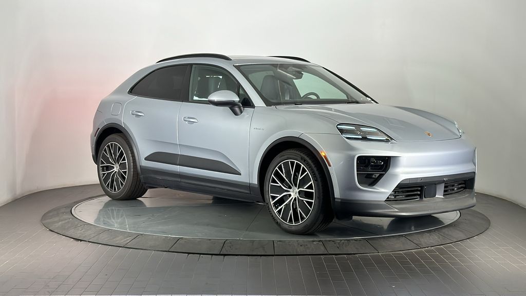Thumbnail: 2025 Porsche Macan - 9