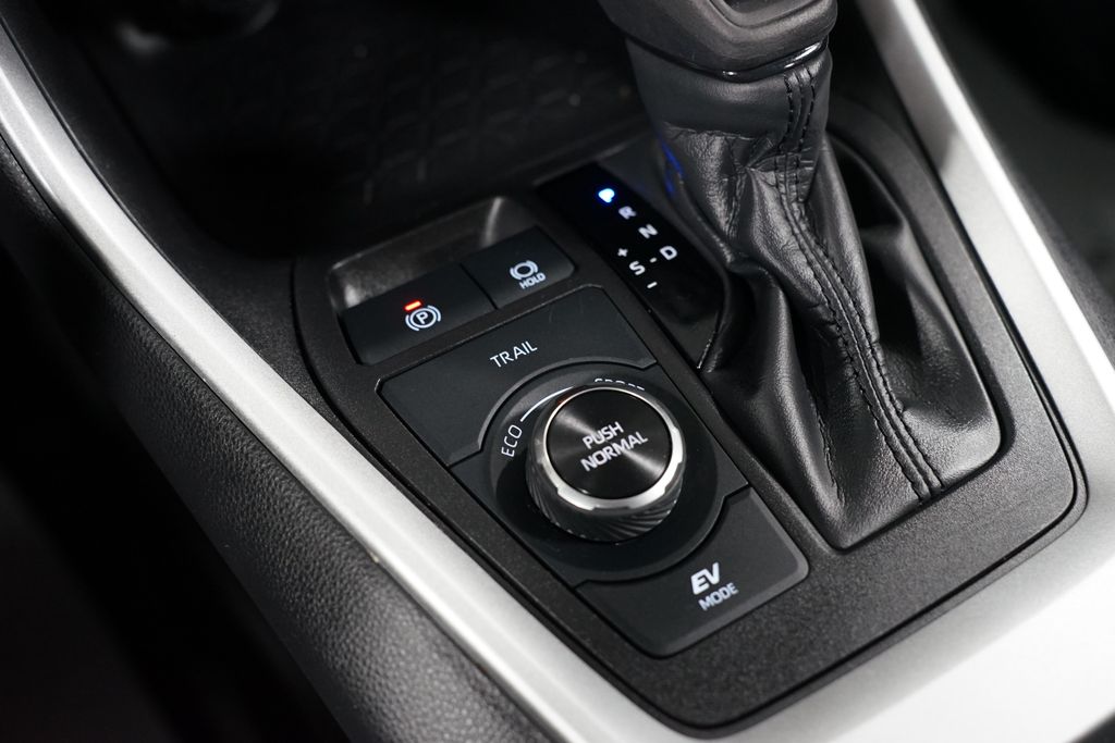 Thumbnail: 2024 Toyota RAV4 - 22