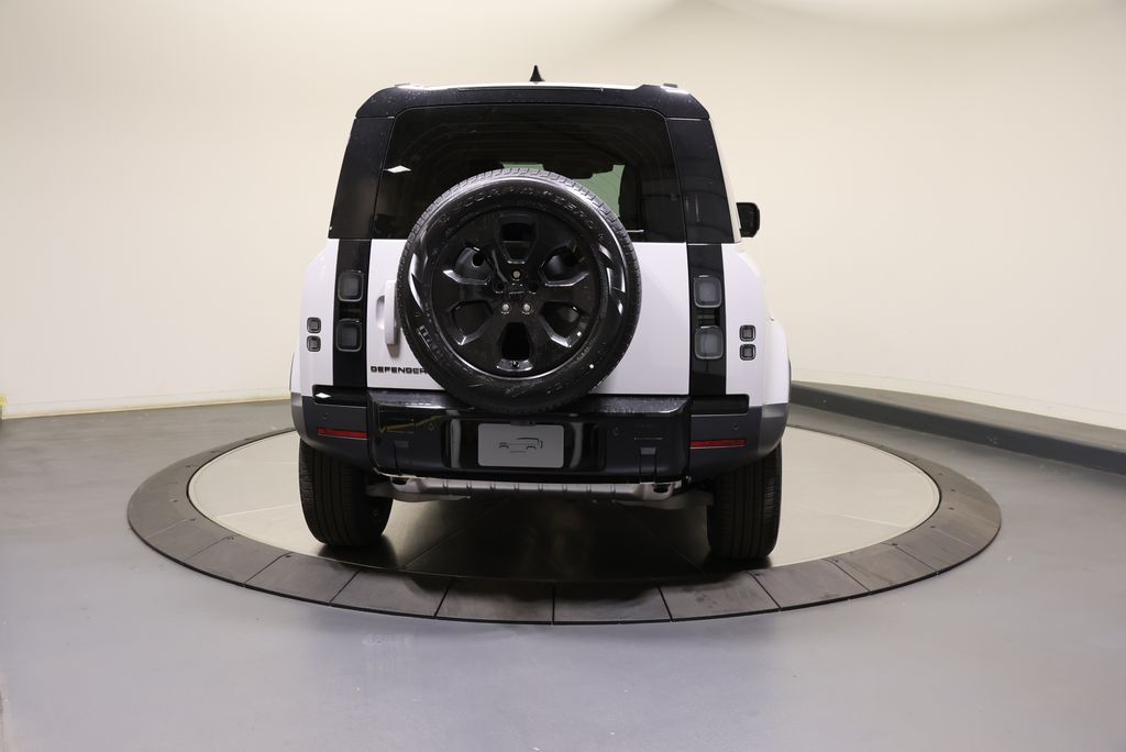 Thumbnail: 2026 Land Rover Defender - 4