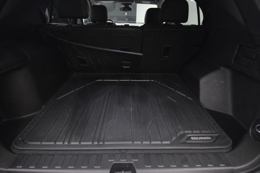 used 2021 Chevrolet Equinox car, priced at $17,100