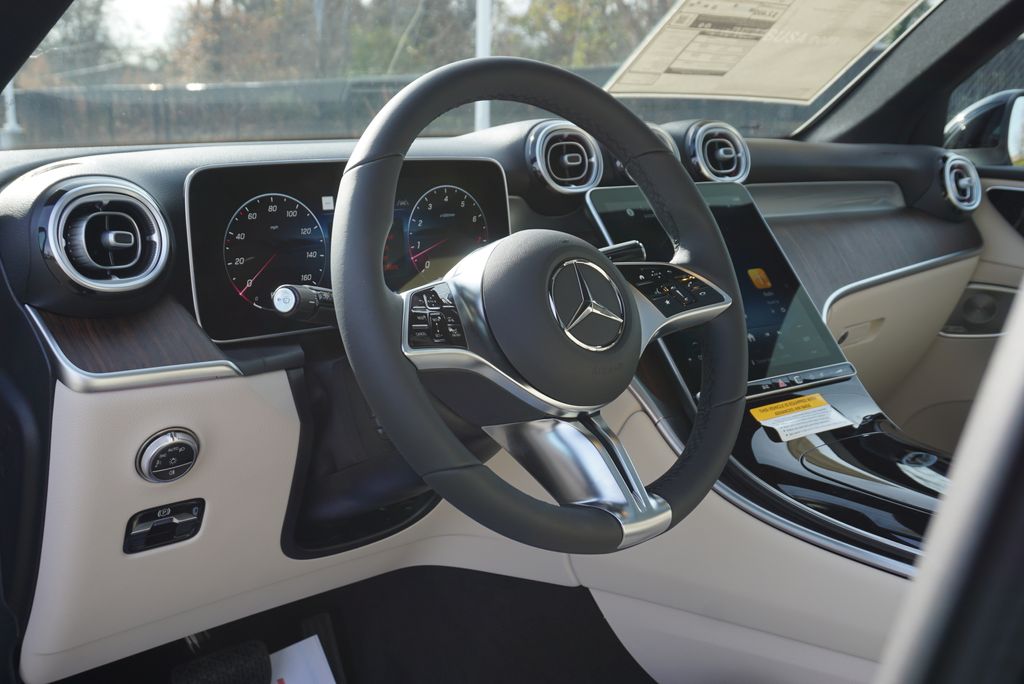 Thumbnail: 2026 Mercedes-Benz GLC - 10