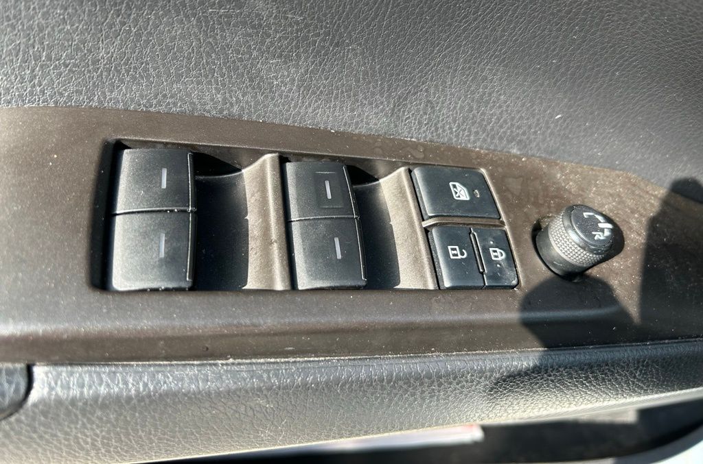 2021 Toyota Camry LE 16