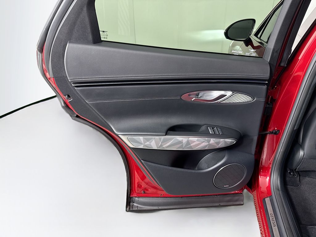 Thumbnail: 2024 Genesis GV70 - 27