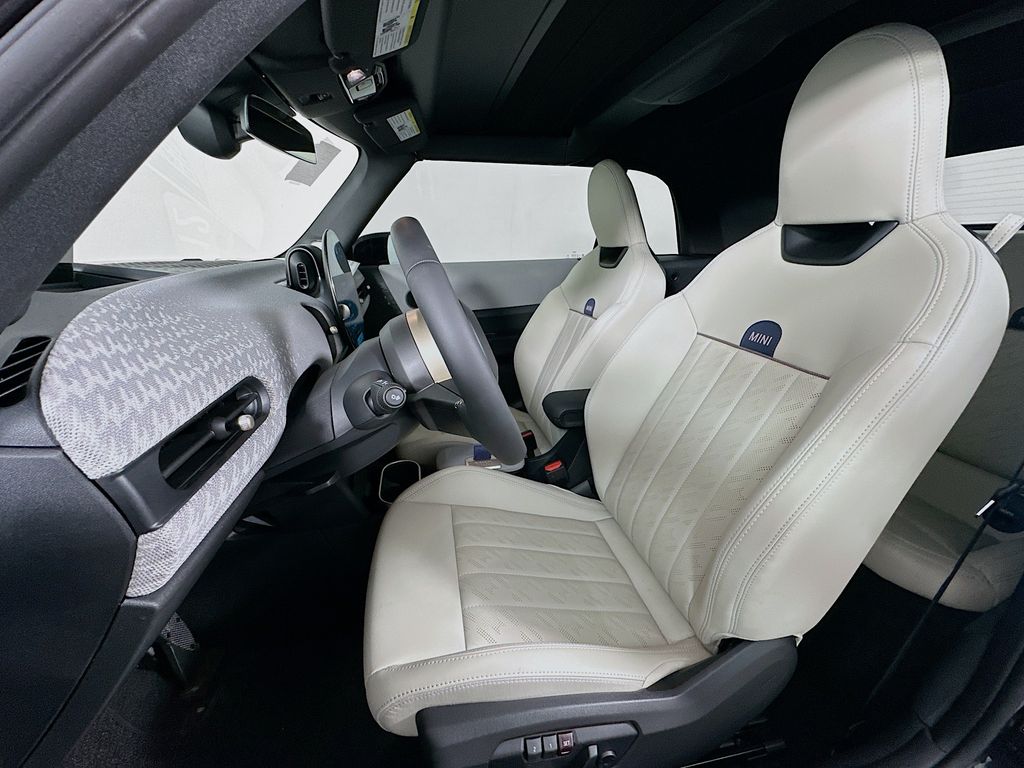 Thumbnail: 2025 MINI Cooper Convertible - 16