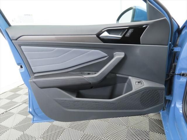 Thumbnail: 2026 Volkswagen Jetta - 24