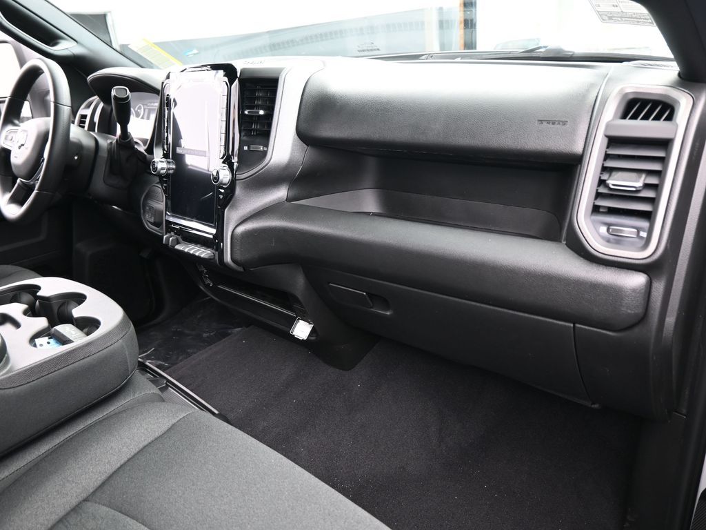 New 2026 Bright White Clearcoat Ram Tradesman image 44