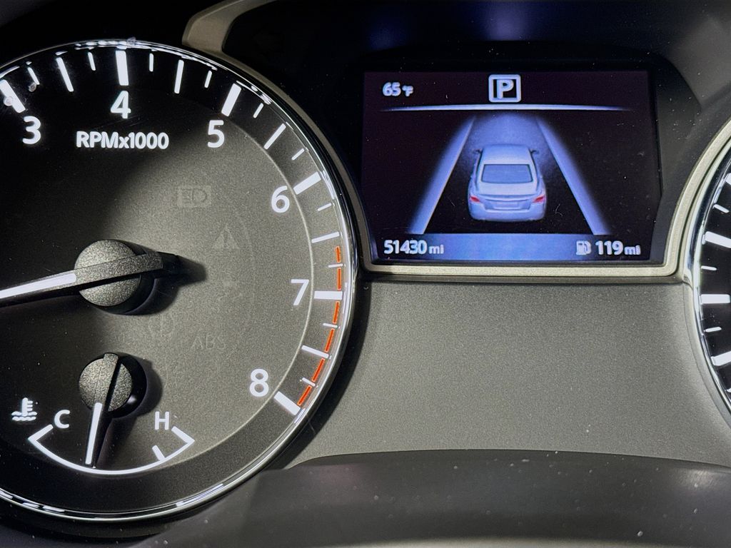 Thumbnail: 2017 Nissan Altima - 12