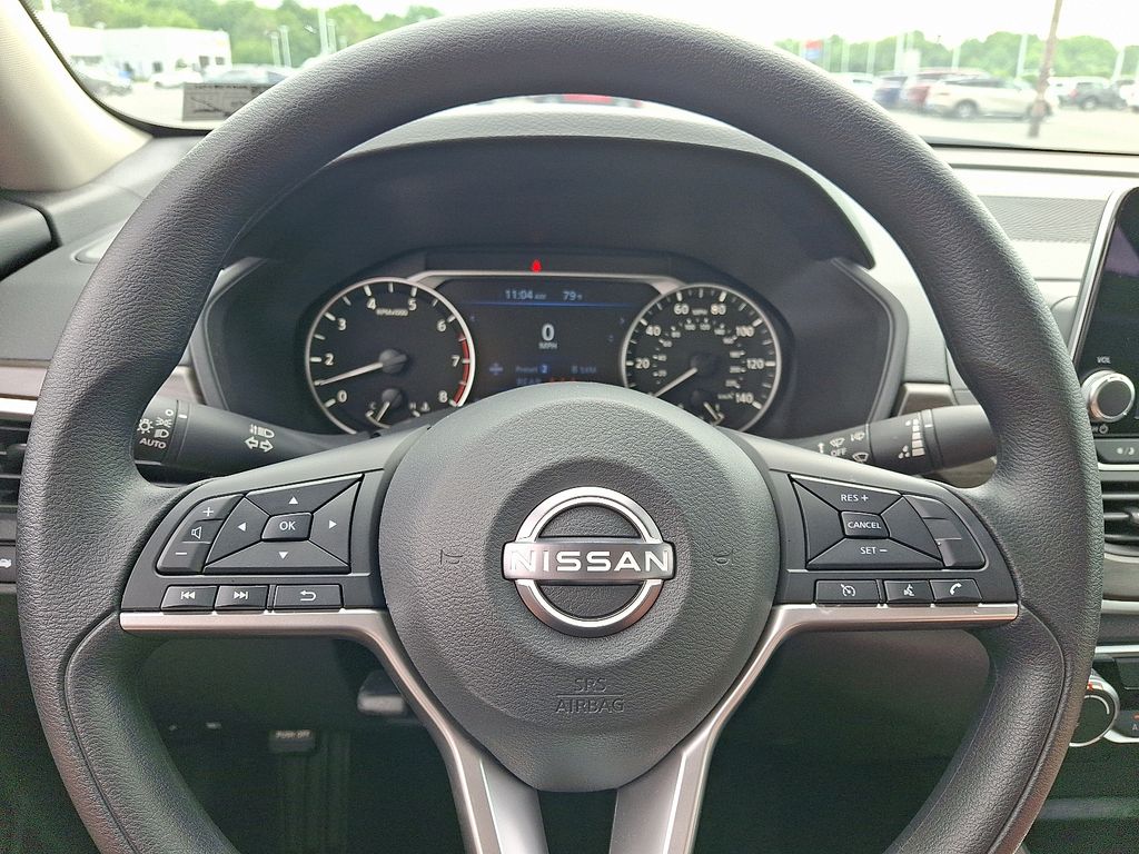 2026 Nissan Altima — photo 14