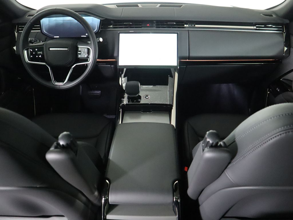 Thumbnail: 2025 Land Rover Range Rover Sport - 14