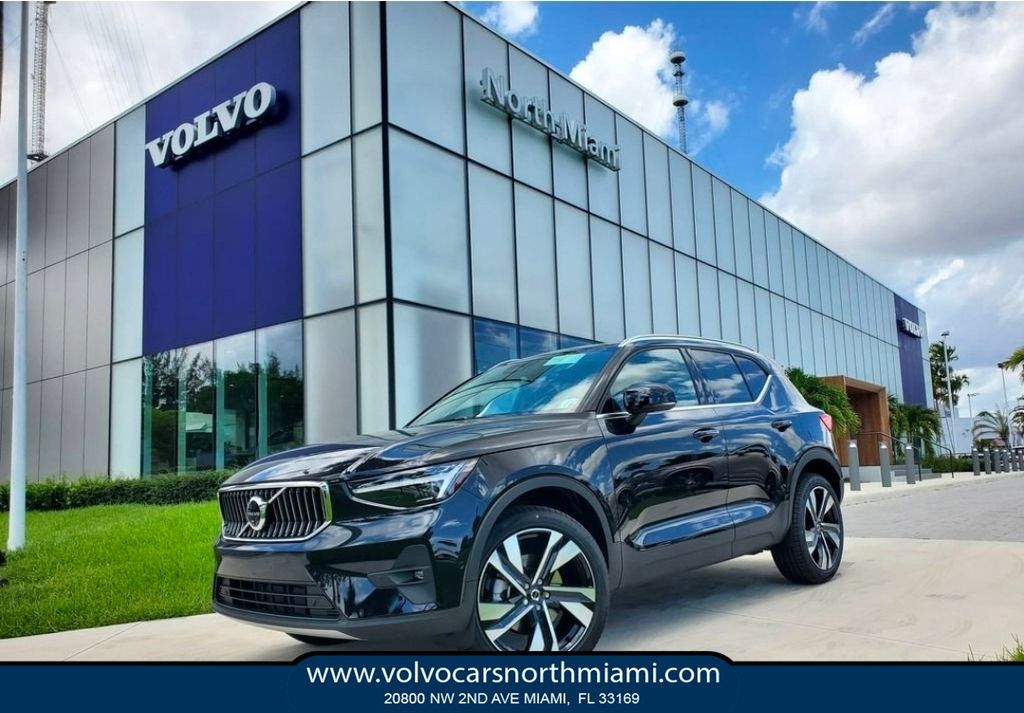 2026 Volvo XC40 Plus