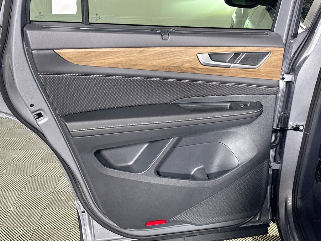 2026 Volkswagen Atlas SE w/Technology