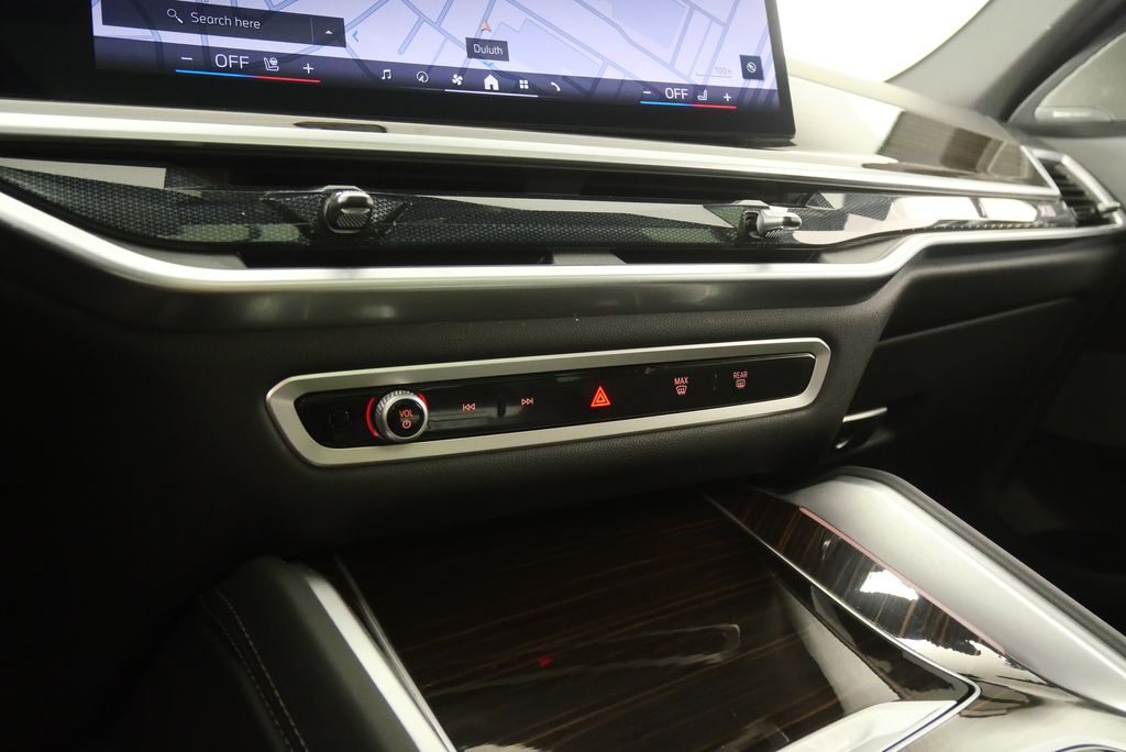 2025 BMW X6 xDrive40i 24