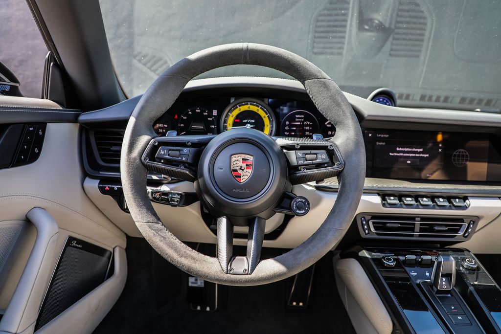 Porsche 2024 911 Targa 4 GTS