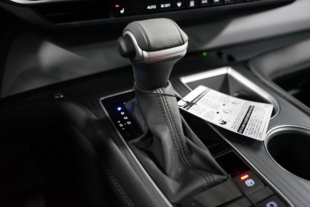 Thumbnail: 2025 Toyota Sienna - 21