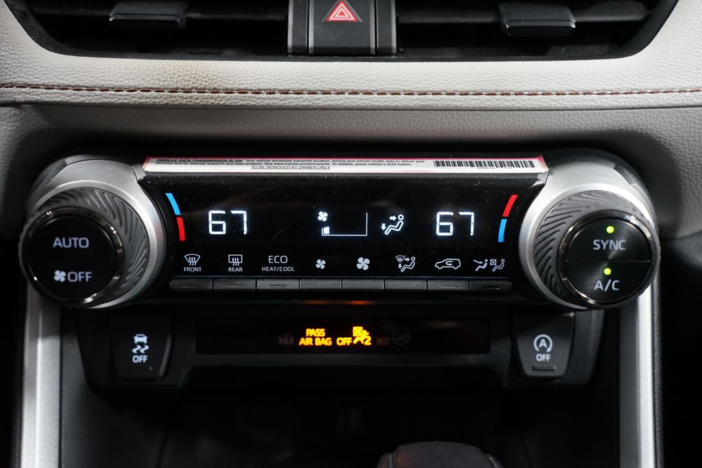 Thumbnail: 2024 Toyota RAV4 - 20