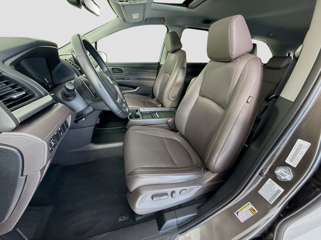 Thumbnail: 2022 Honda Odyssey - 19