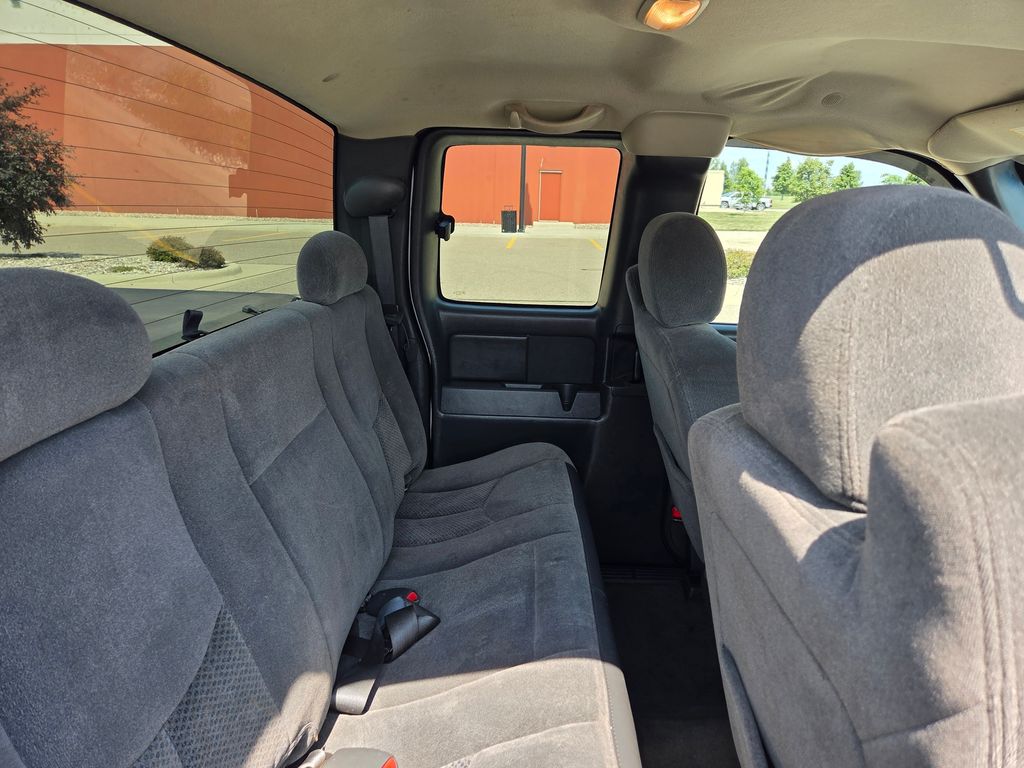 2005 Chevrolet Silverado 1500 LS