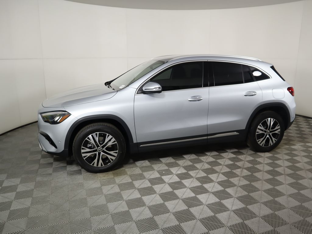 Thumbnail: 2025 Mercedes-Benz GLA - 8