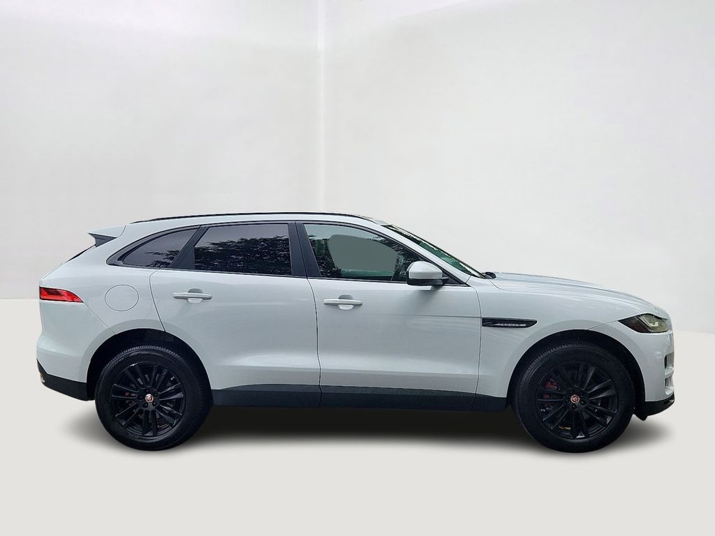 2017 Jaguar F-Pace Prestige 4
