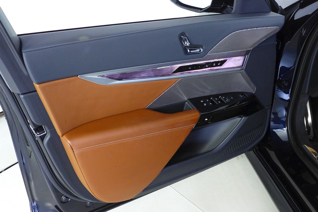 Thumbnail: 2023 BMW 7 Series - 11