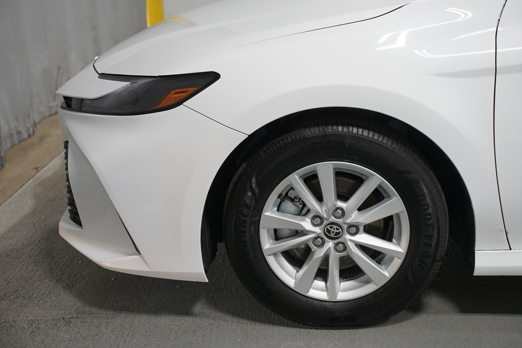 Thumbnail: 2025 Toyota Camry - 5