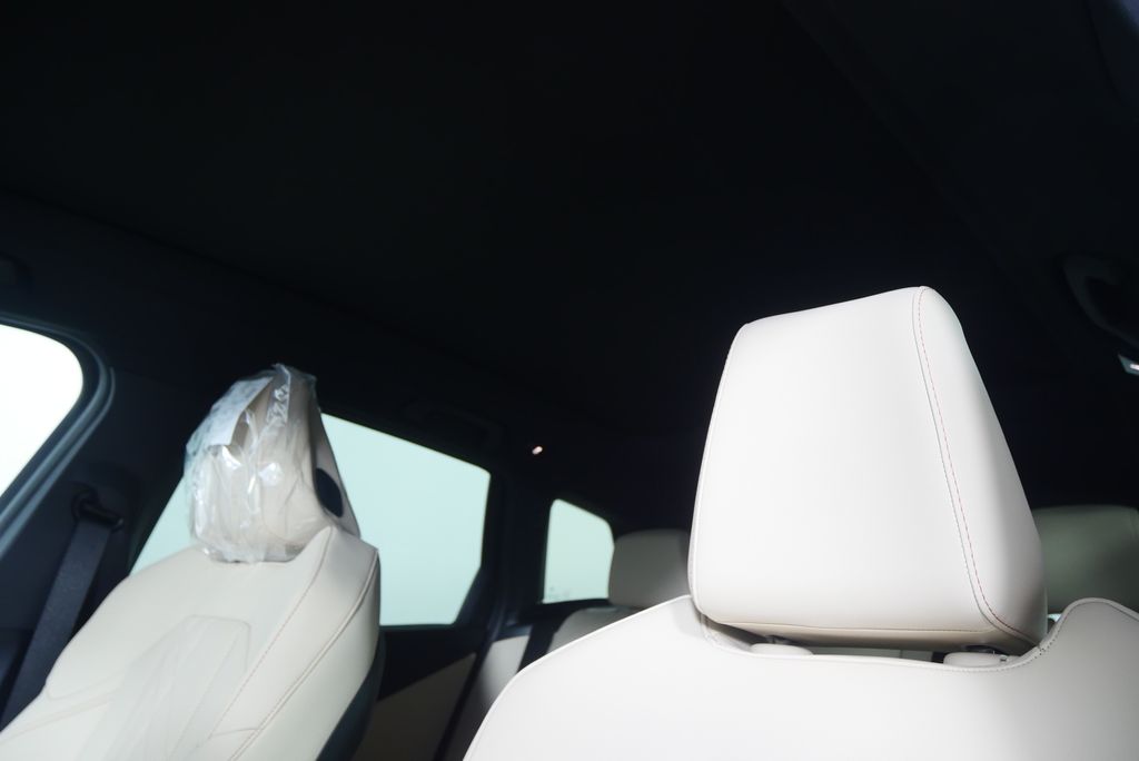 Thumbnail: 2026 BMW X3 - 11