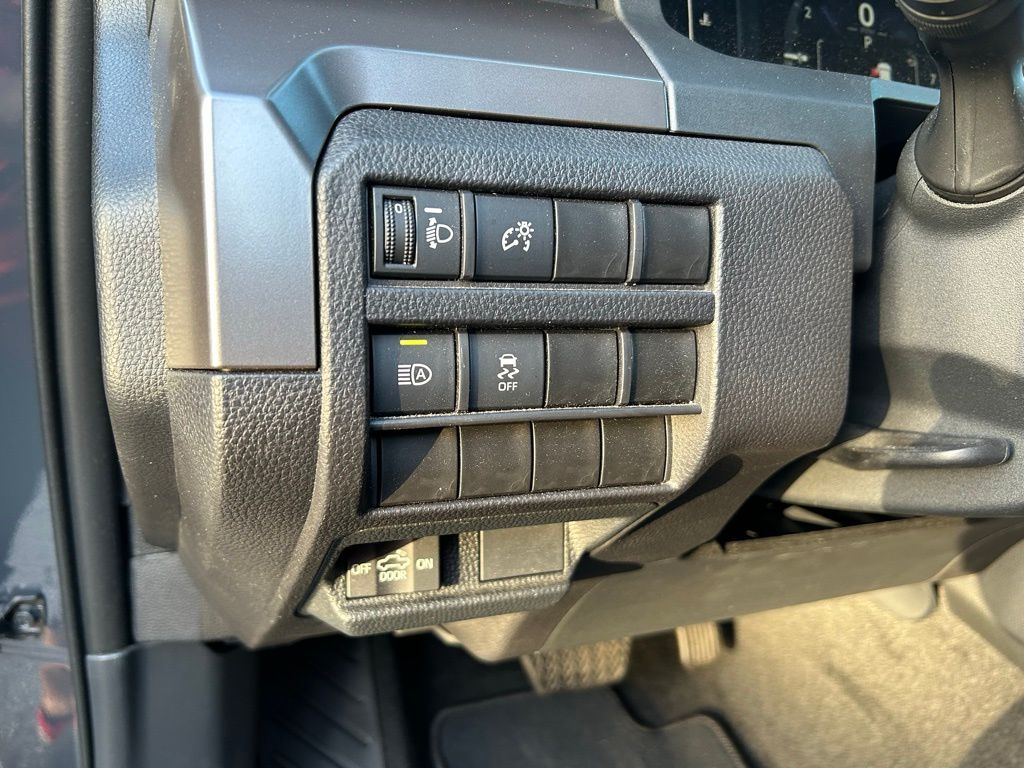2024 Toyota Tacoma SR5 17