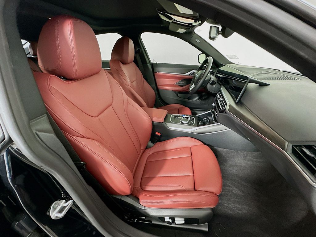 Thumbnail: 2023 BMW i4 - 29