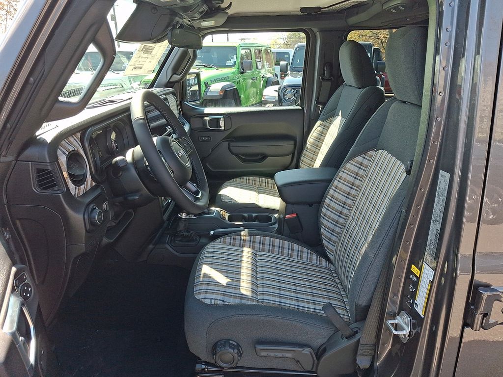 New 2026 Jeep Wrangler SUV