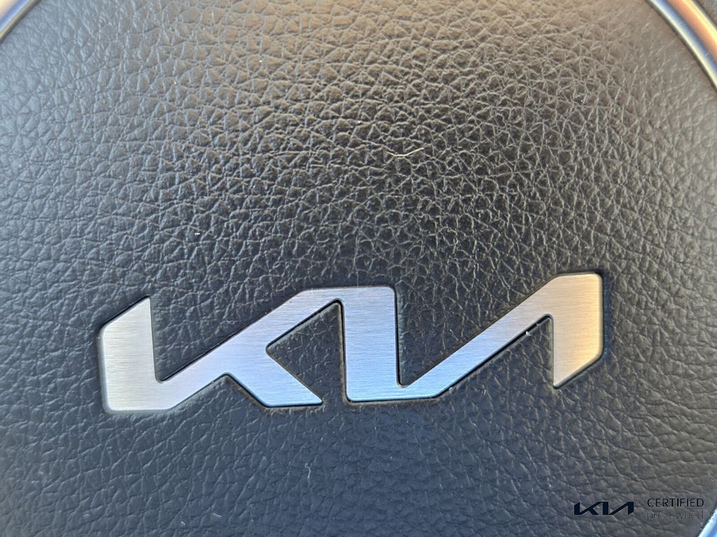 2022 Kia K5 - $17,990