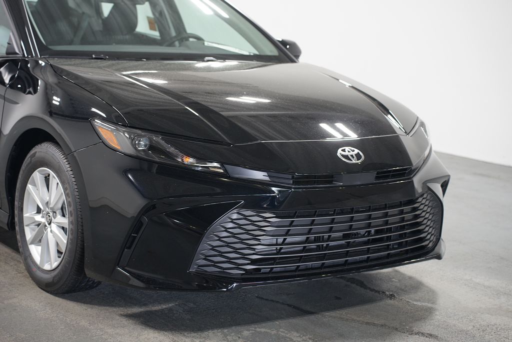 Thumbnail: 2025 Toyota Camry - 4