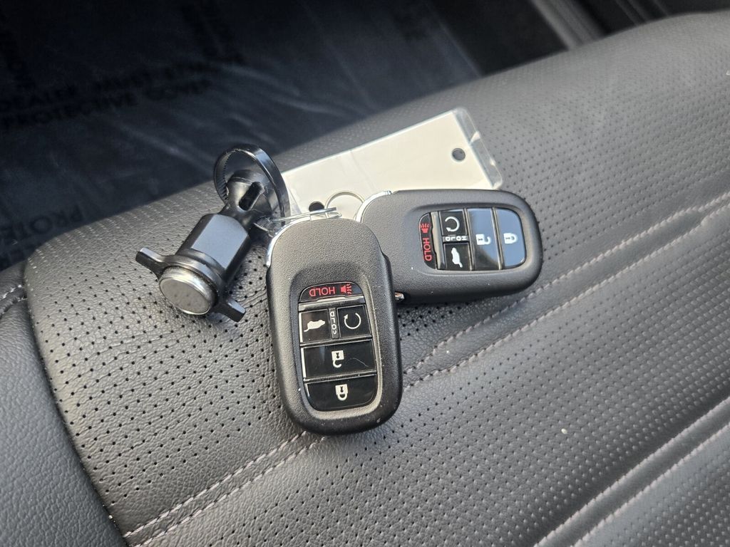 2025 Honda CR-V - $32,989