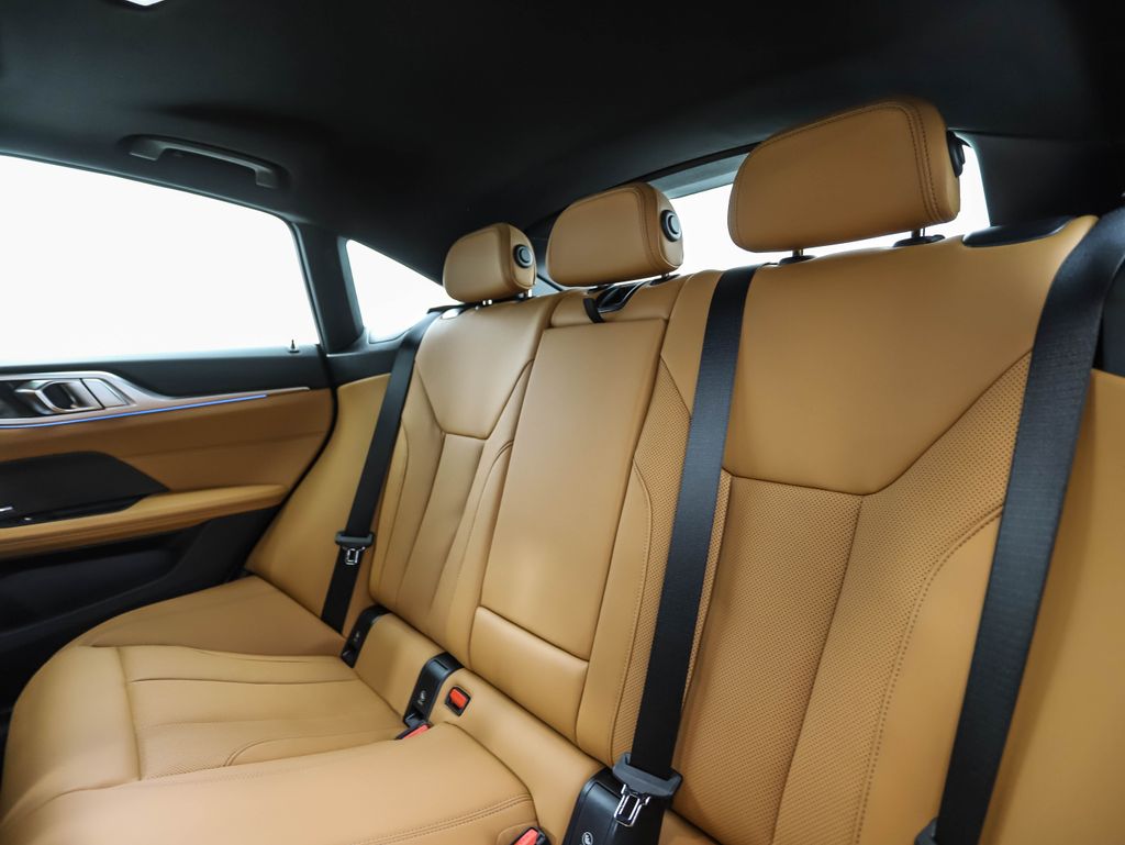 2025 BMW i4 M50 21