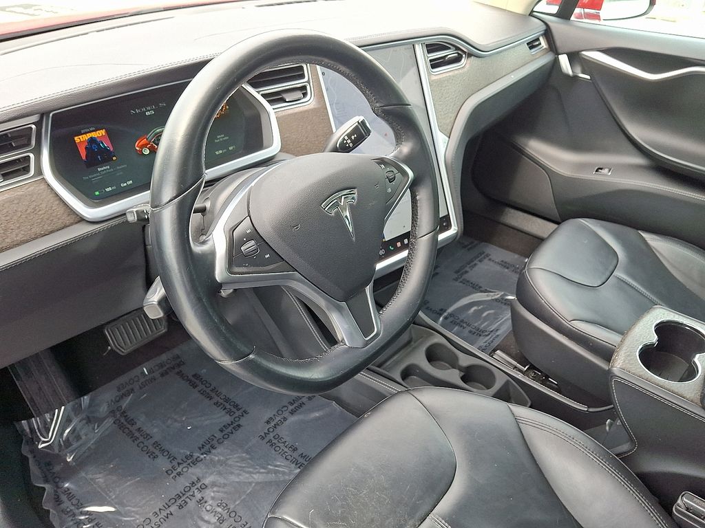 Thumbnail: 2014 Tesla Model S - 4