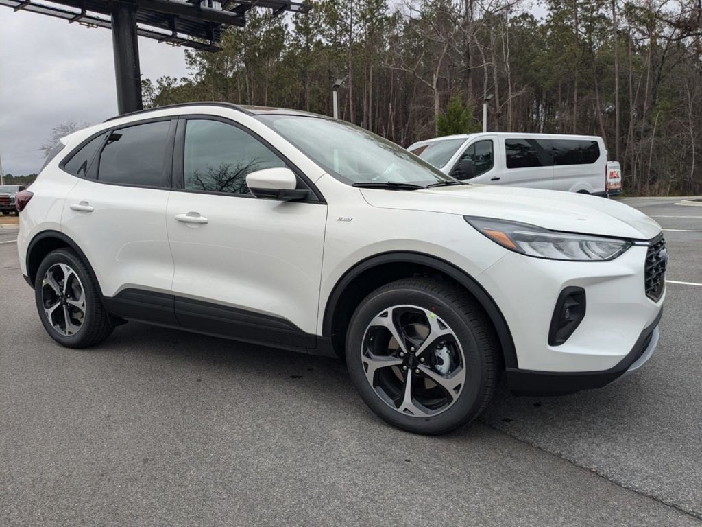 2025 Ford Escape ST-Line Select