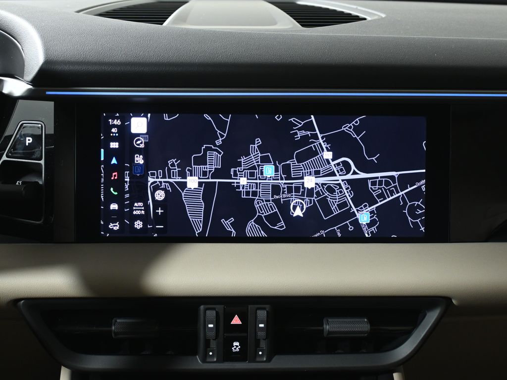 Thumbnail: 2026 Porsche Macan - 22