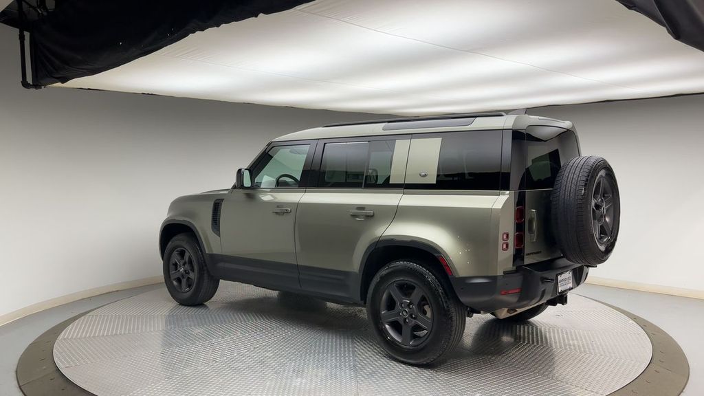 Thumbnail: 2023 Land Rover Defender - 4